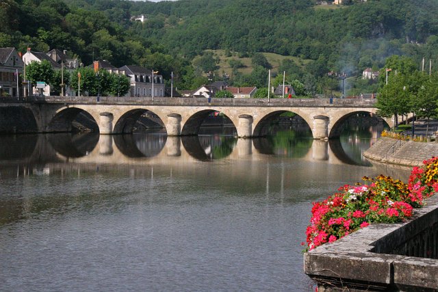 0099 Terrasson.JPG