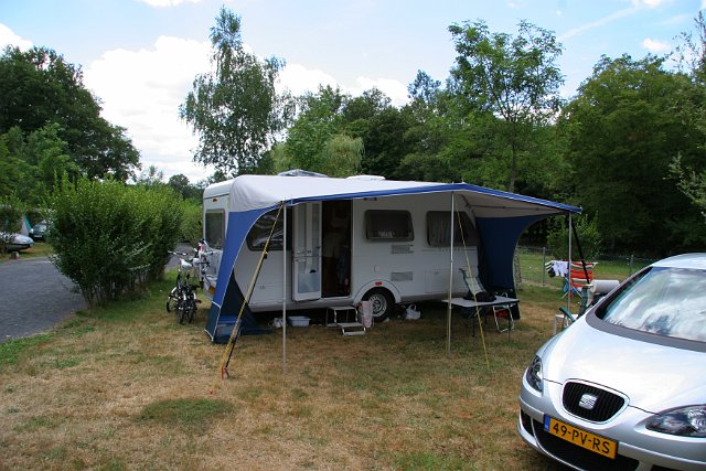 0112 Camping des Taillades - Courpiere.JPG