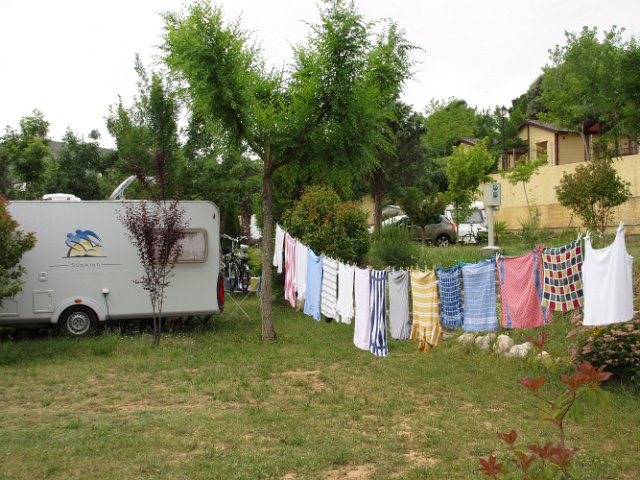 127b.JPG