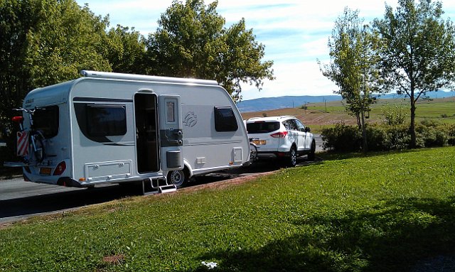 00041 onderweg via Millau.jpg