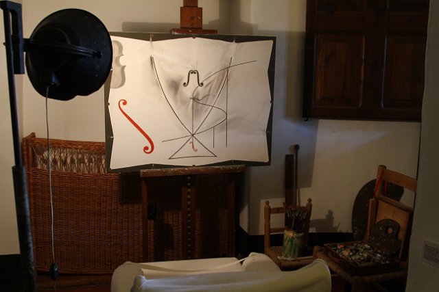 00294 Pubol - Casa Gala Dali.JPG