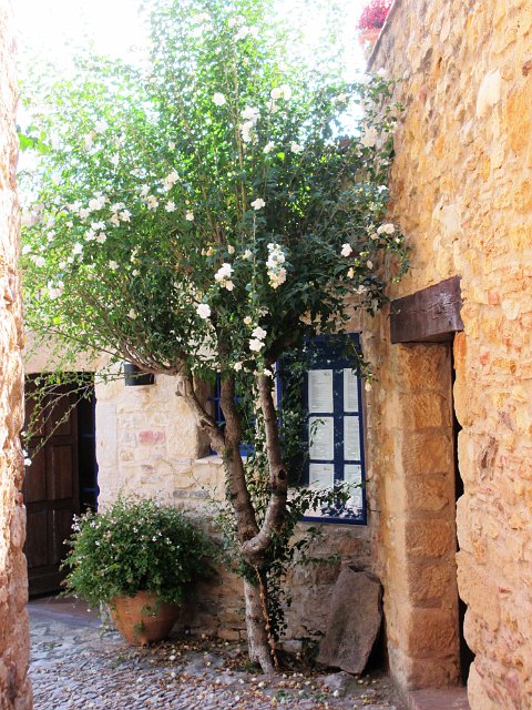 00330 Peratallada.jpg