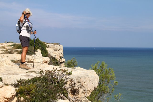 00420 Leucate - kust klippen.JPG