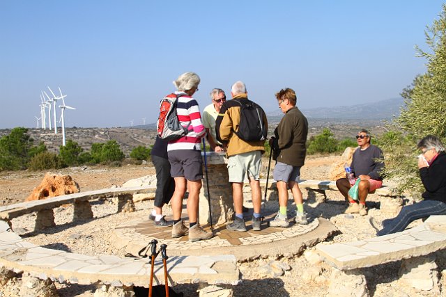00430 Fitou - wandeling groep.JPG
