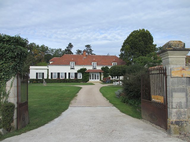 00470 St Germains de Salles - Domaine Les Gandins.JPG
