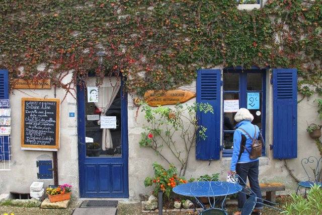 00480 Charroux.JPG