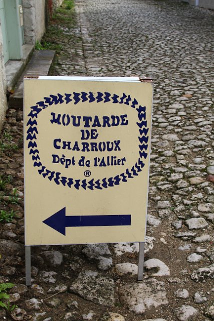 00490 Charroux.JPG