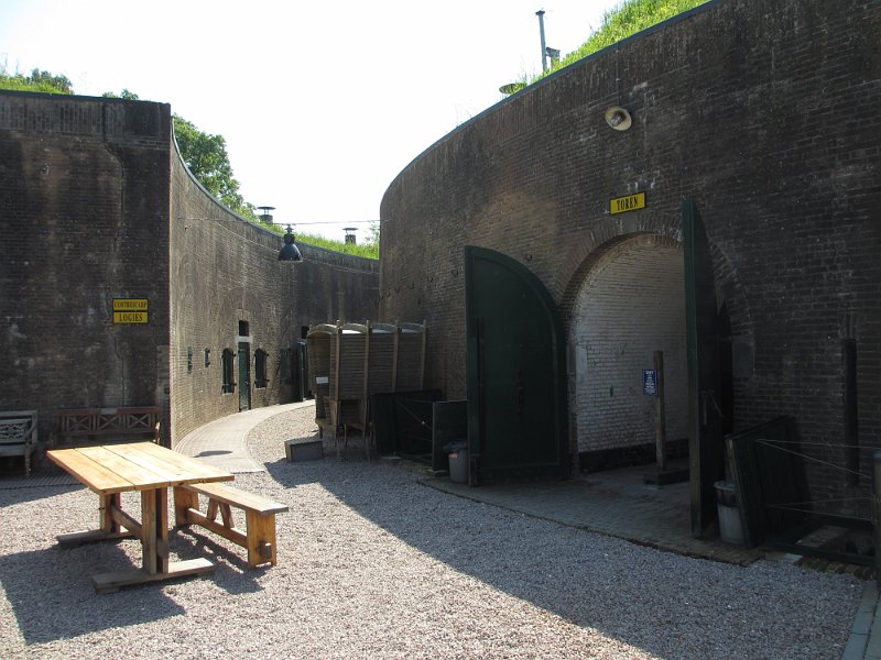 81 2014 fort Vuren.JPG