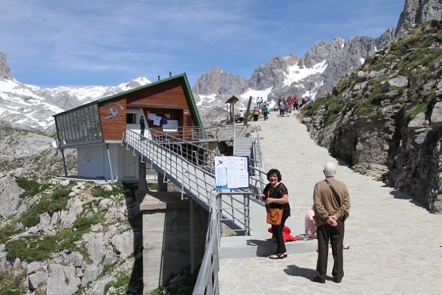 0184 -Potes - Picos de Europa .JPG