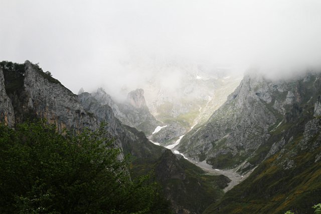 0236 -Potes - Picos de Europa .JPG