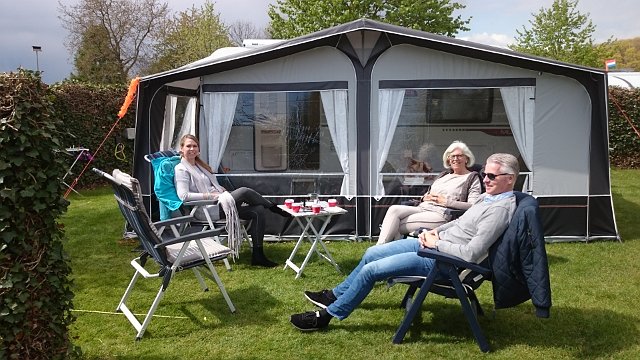 028-2017-04-27 15.04.30.jpg