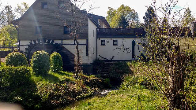 036-2017-04-30 12.04.12-2.jpg