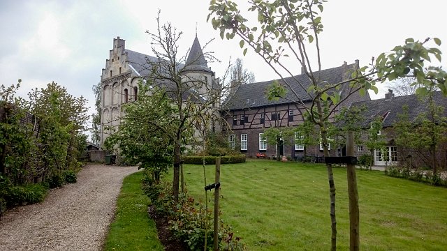 053-2017-05-04 13.44.17-2.jpg