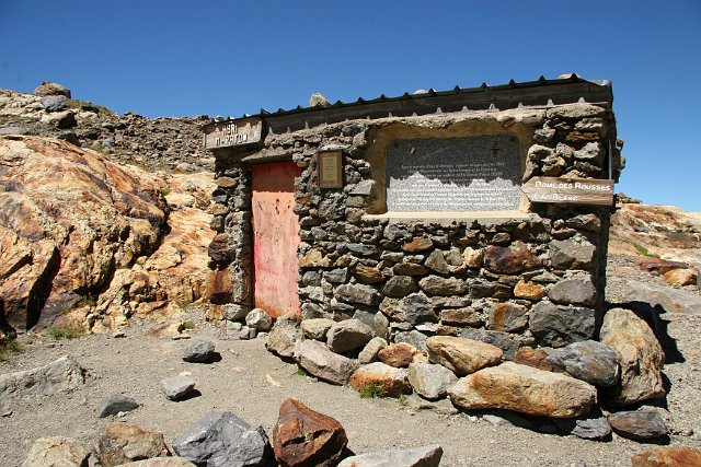 0313refuge lac de la fare.jpg